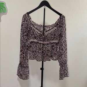 American Eagle 🦅 Floral Sheer Women's Top